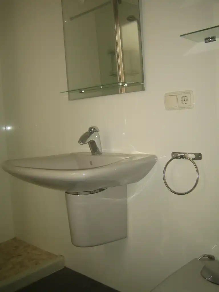 Bany de Pis de lloguer en Granada amb Aire condicionat, Forn i Rentadora