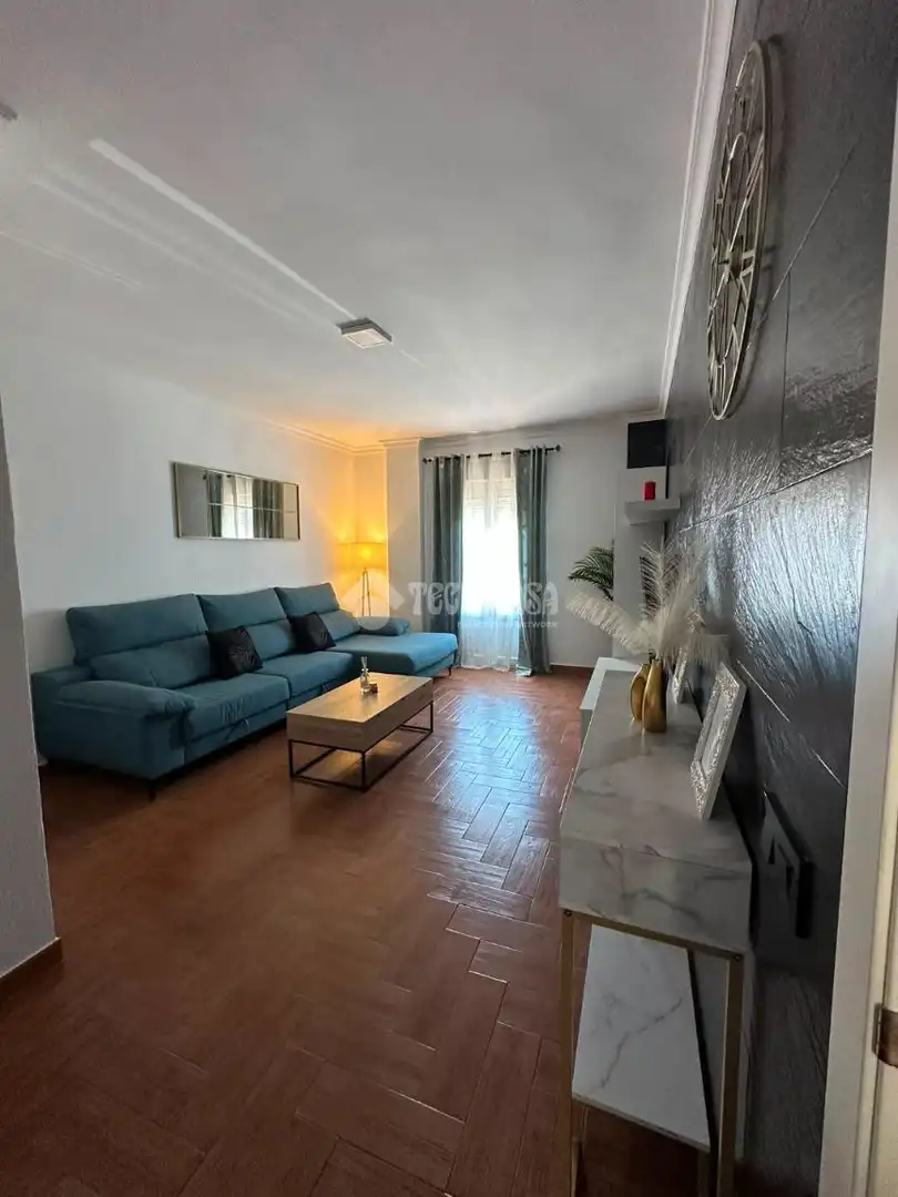 Sala d'estar de Pis en venda en Arcos de la Frontera amb Aire condicionat i Balcó