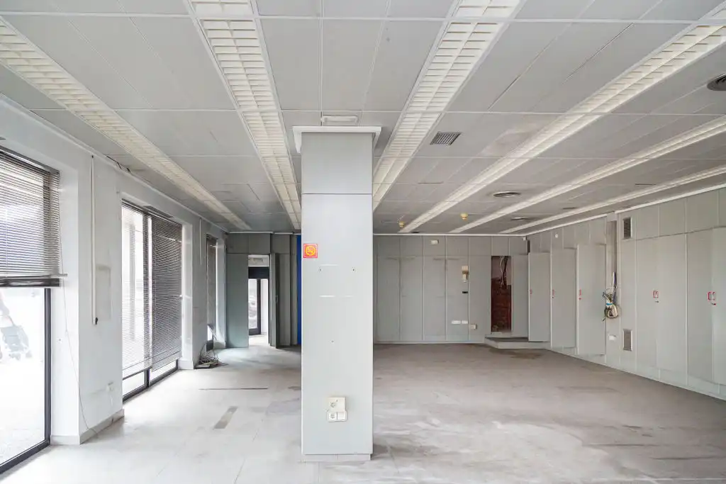 Local comercial en venda a Av Gómez de Avellaneda, imagen 6