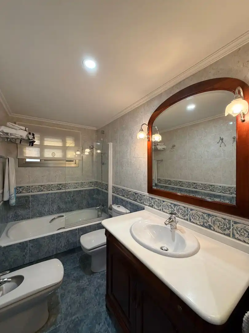 Baño de Piso en venta en A Coruña Capital  con Calefacción, Parquet y Trastero