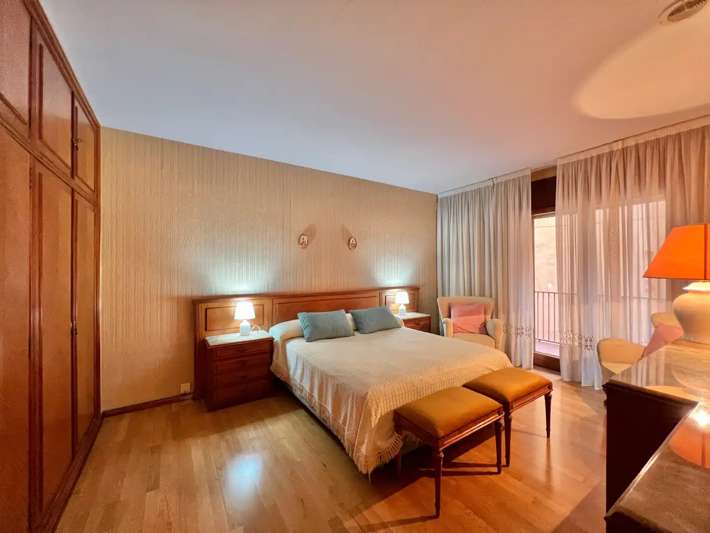 Flat for rent in Carrer Ample, 62, Mestral