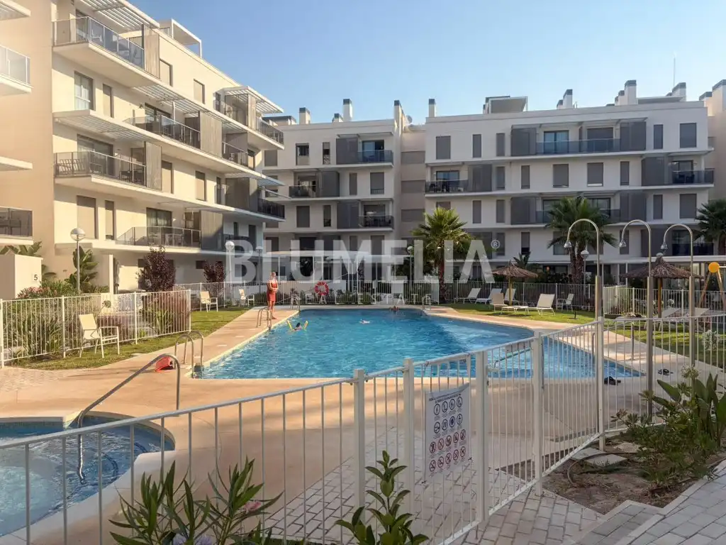 Vista exterior de Apartament en venda en Dénia amb Aire condicionat, Calefacció i Jardí privat