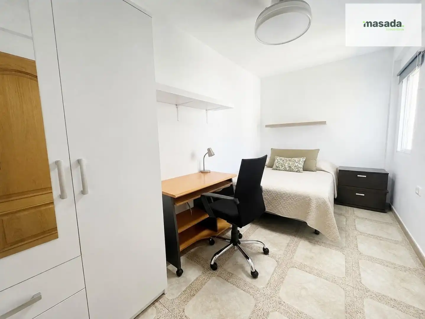 Bedroom of Flat for rent in Granada  with Furnished and Balcony