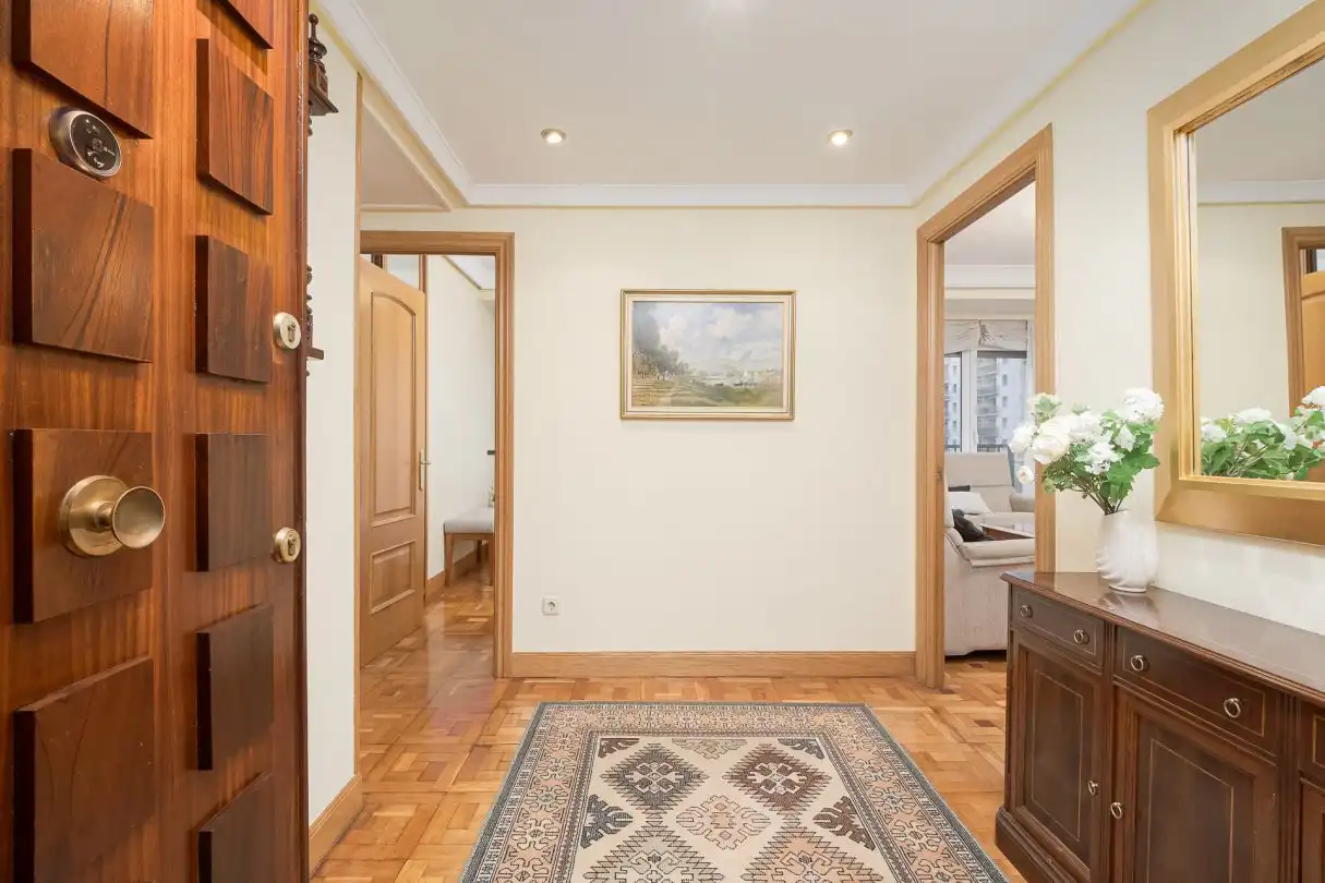 Piso en venta en Donostia - San Sebastián  con Calefacción, Trastero y Amueblado