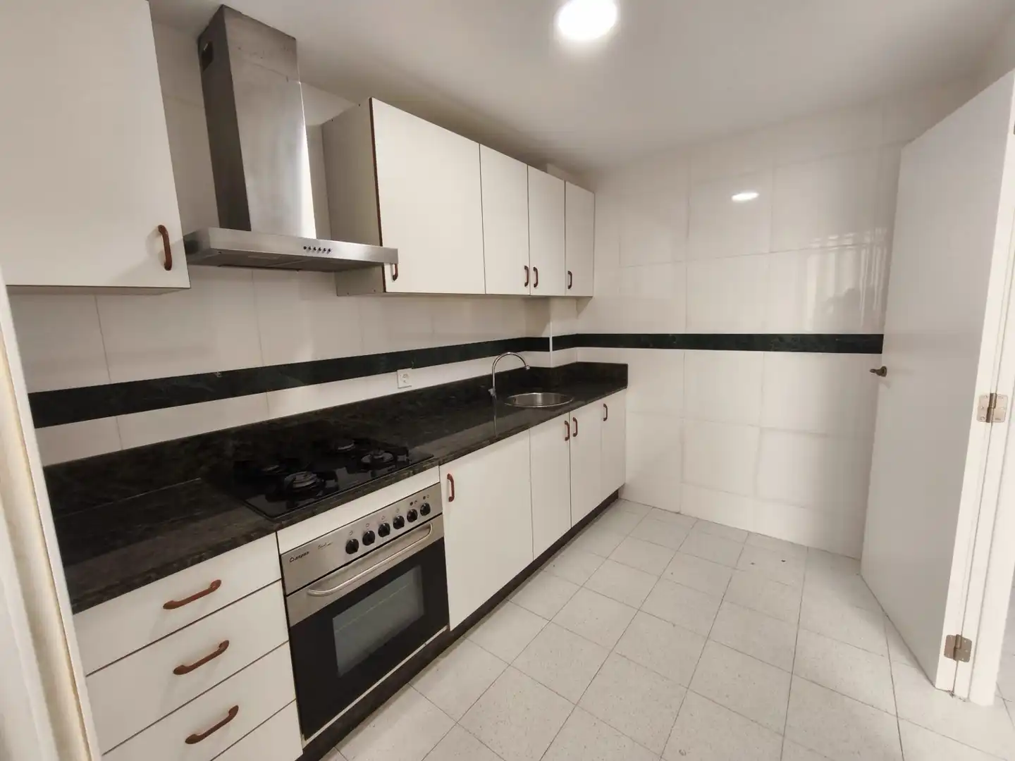 Kitchen of Houses for sale in Alicante / Alacant  with Private garden, Terrace and Community pool