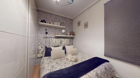 Foto 2 de Planta baixa en venda a Plaza de la Sierra de Caurel, Casco Histórico de Vallecas,  Madrid Capital