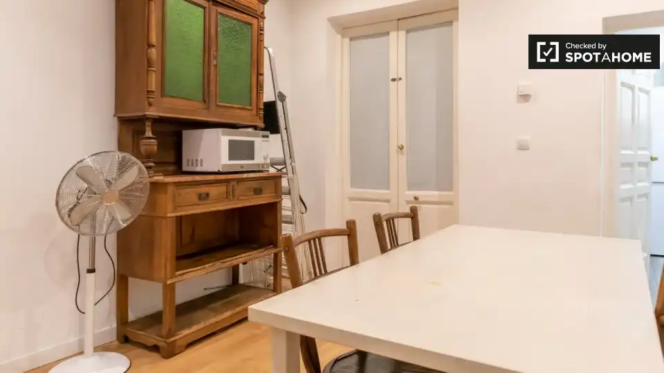 Room in Justicia - Chueca