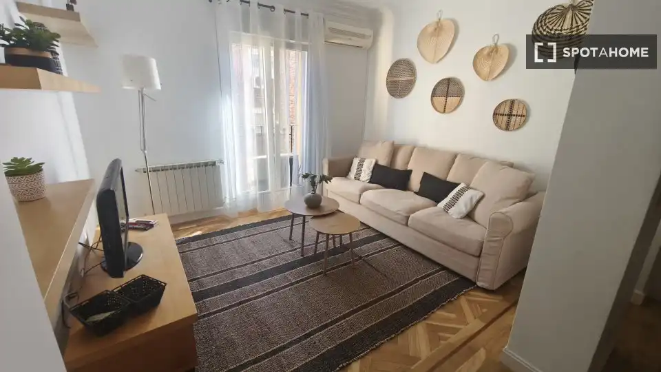 Piso con terraza en alquiler en Moncloa - Aravaca