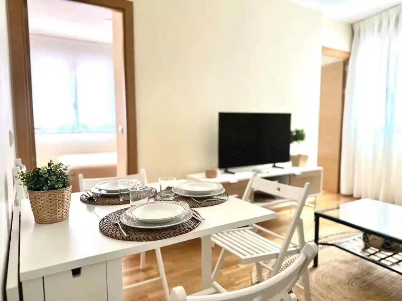 Dining room of Flat for rent in Marbella  with Air Conditioner, Furnished and Internet