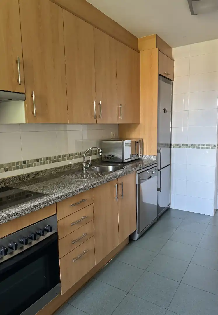 Cocina de Piso en venta en Avilés con Calefacción, Parquet y Terraza