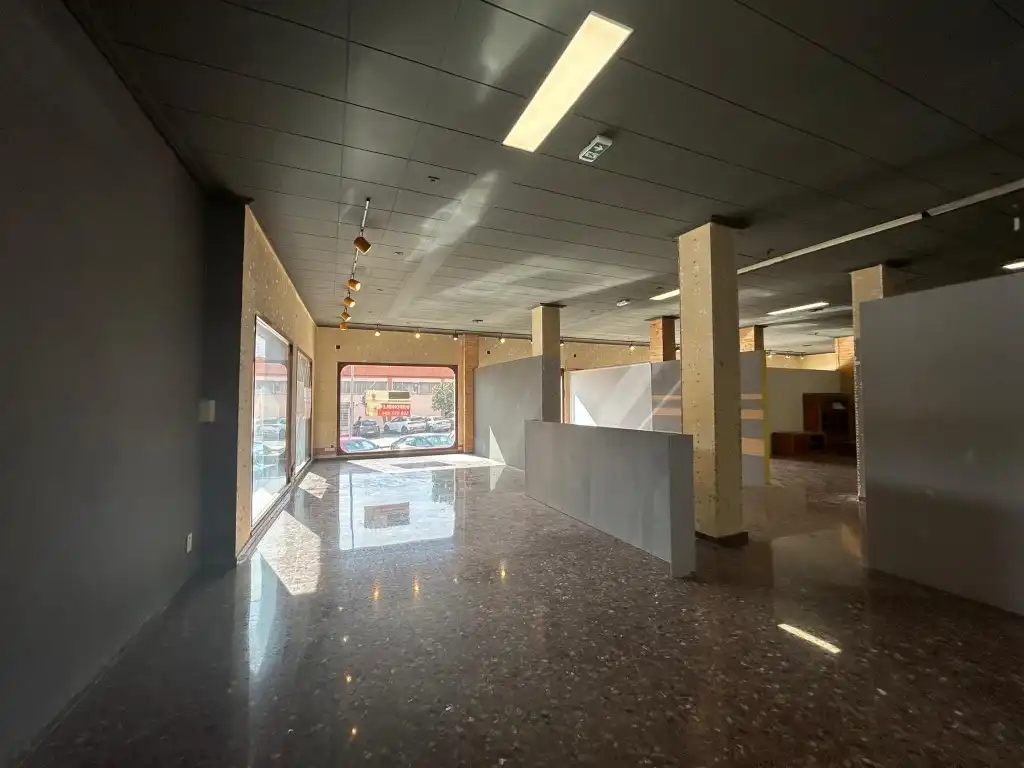Local comercial en venda a Avenida España, imagen 4