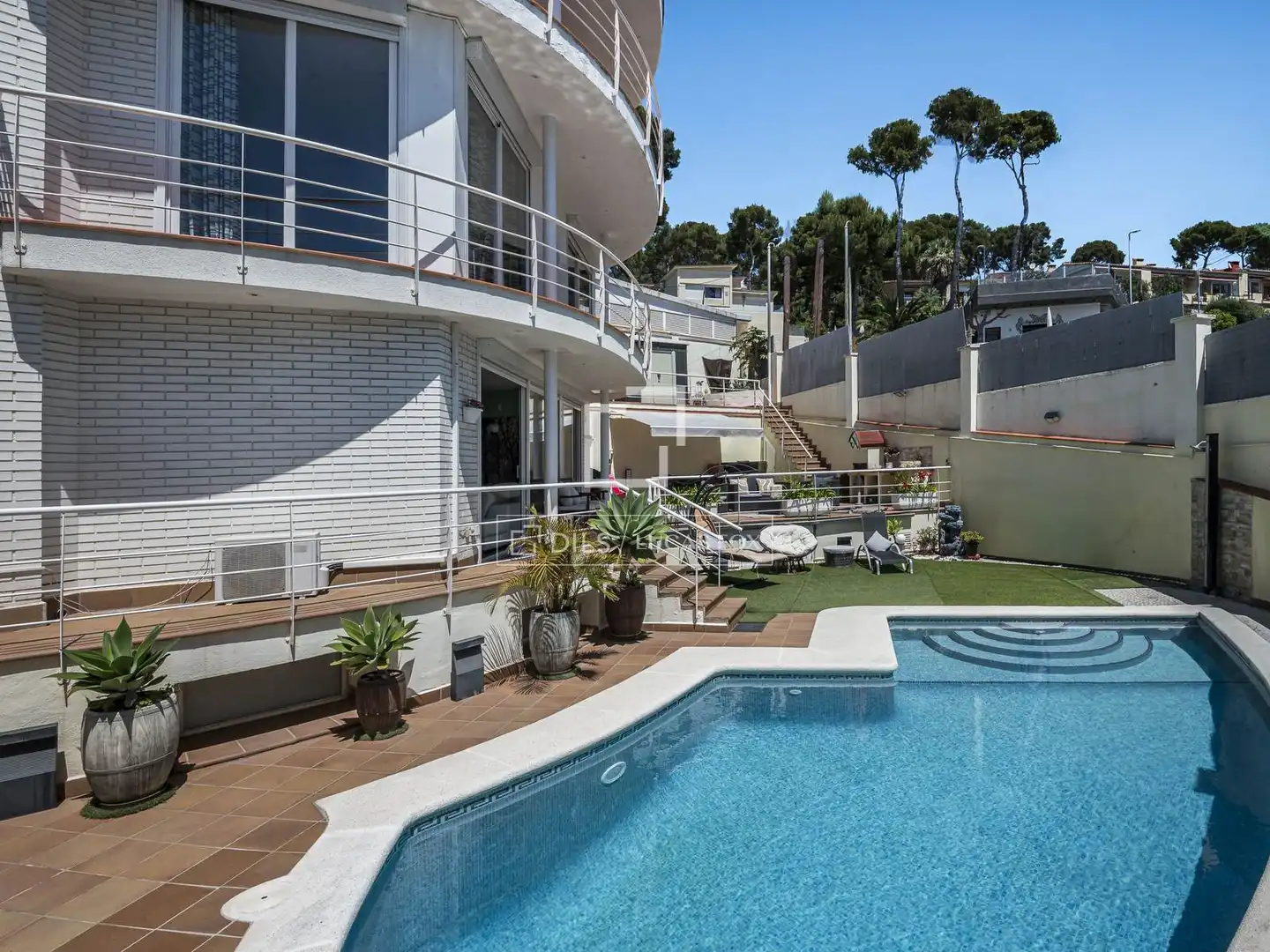 Piscina de Casa o xalet en venda en Castelldefels amb Aire condicionat, Calefacció i Jardí privat