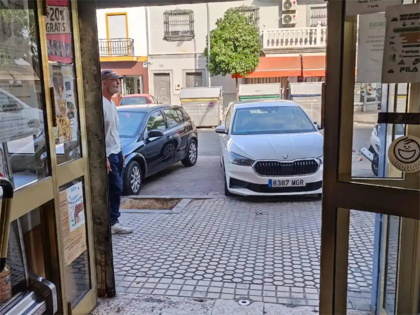 Aparcament de Local de lloguer en Este - Alcosa- Torreblanca