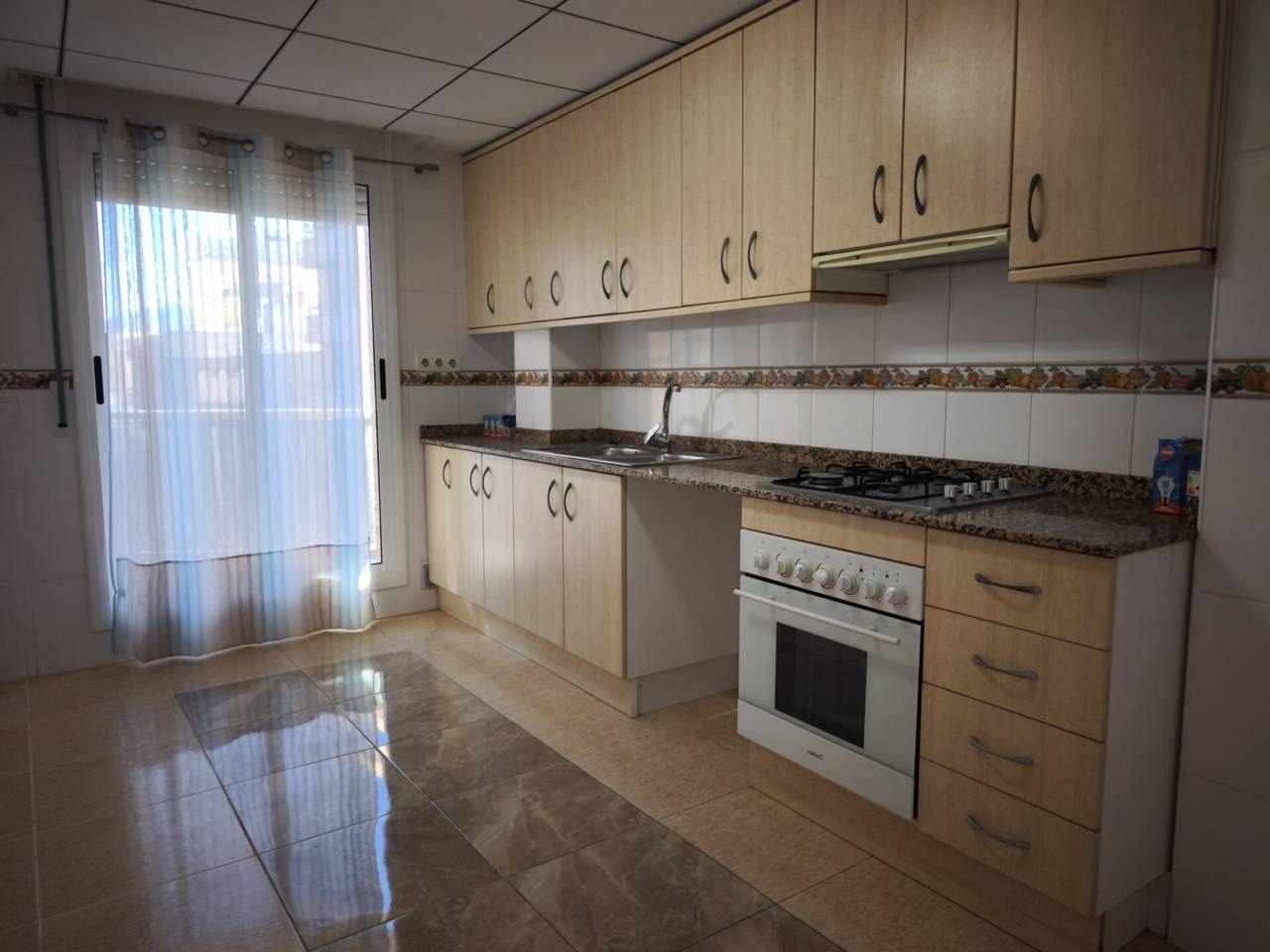 Cuina de Pis en venda en Amposta amb Aire condicionat, Calefacció i Terrassa