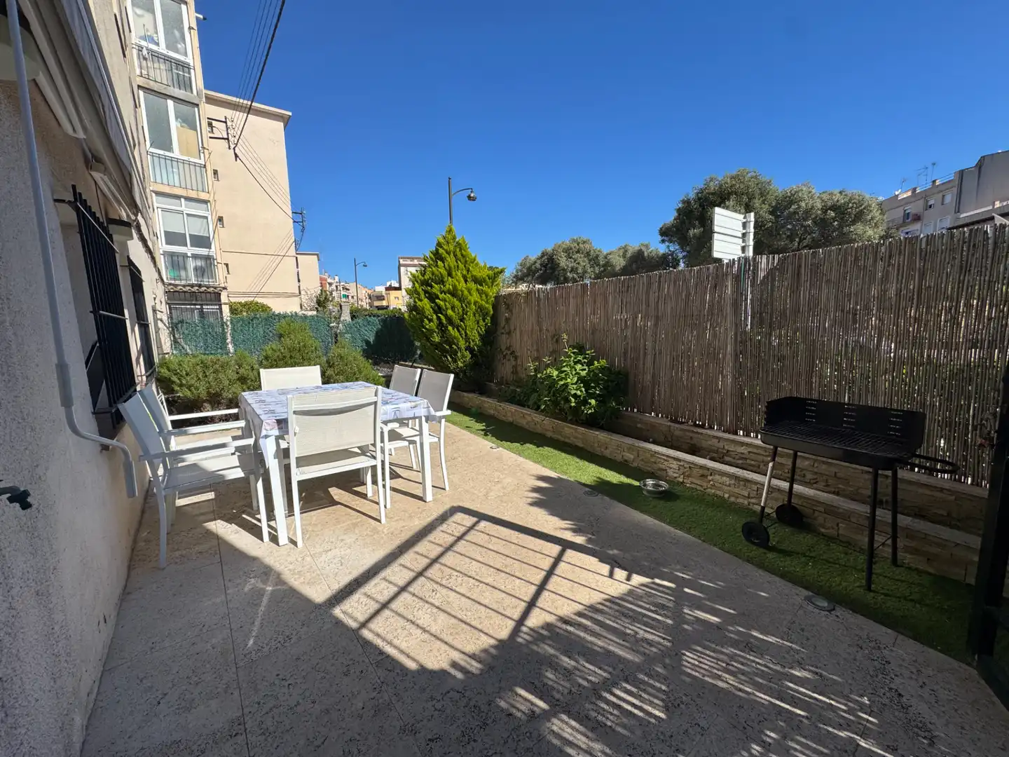 Flat with garden for sale in Grup Miquel Mateu