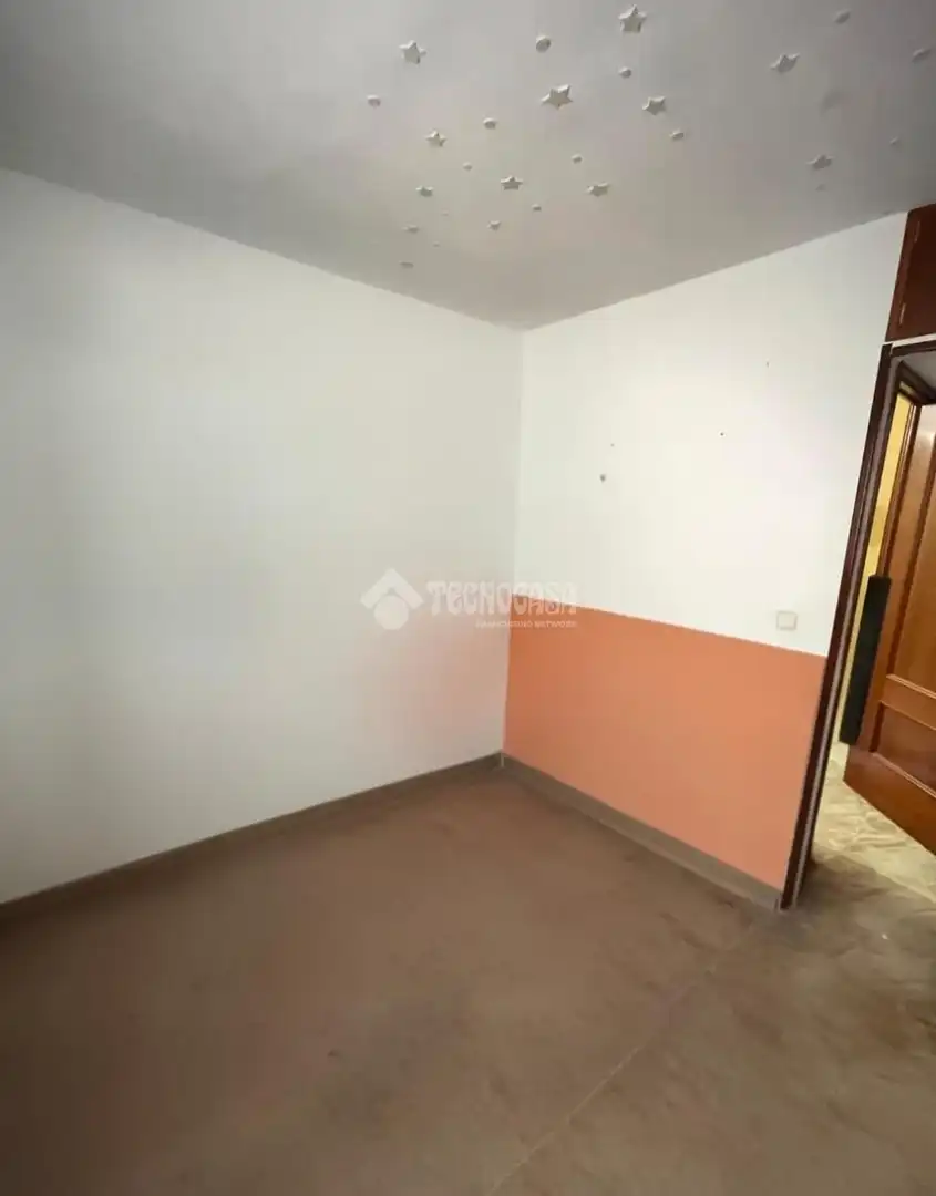 Flat for sale in Coslada  with Heating