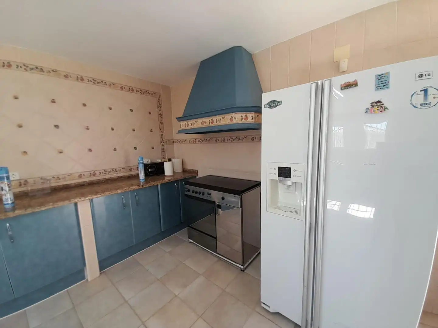 Cuina de Casa o xalet en venda en Alicante / Alacant amb Calefacció, Jardí privat i Terrassa