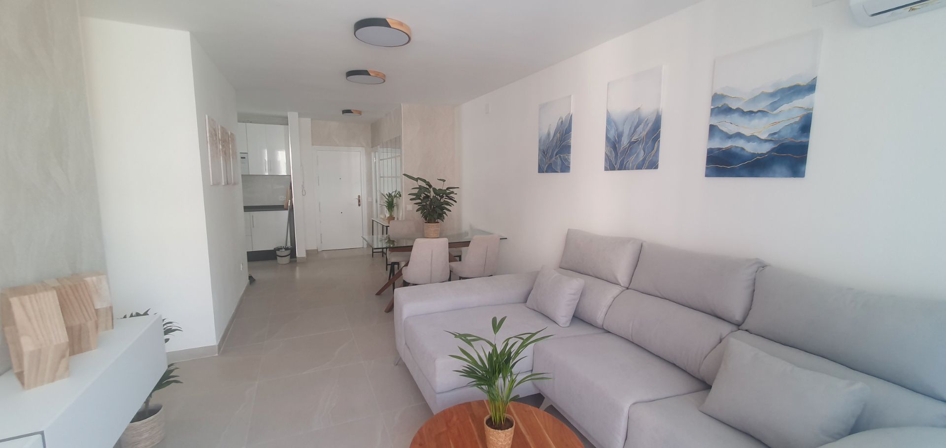 Sala d'estar de Pis en venda en Fuengirola amb Moblat
