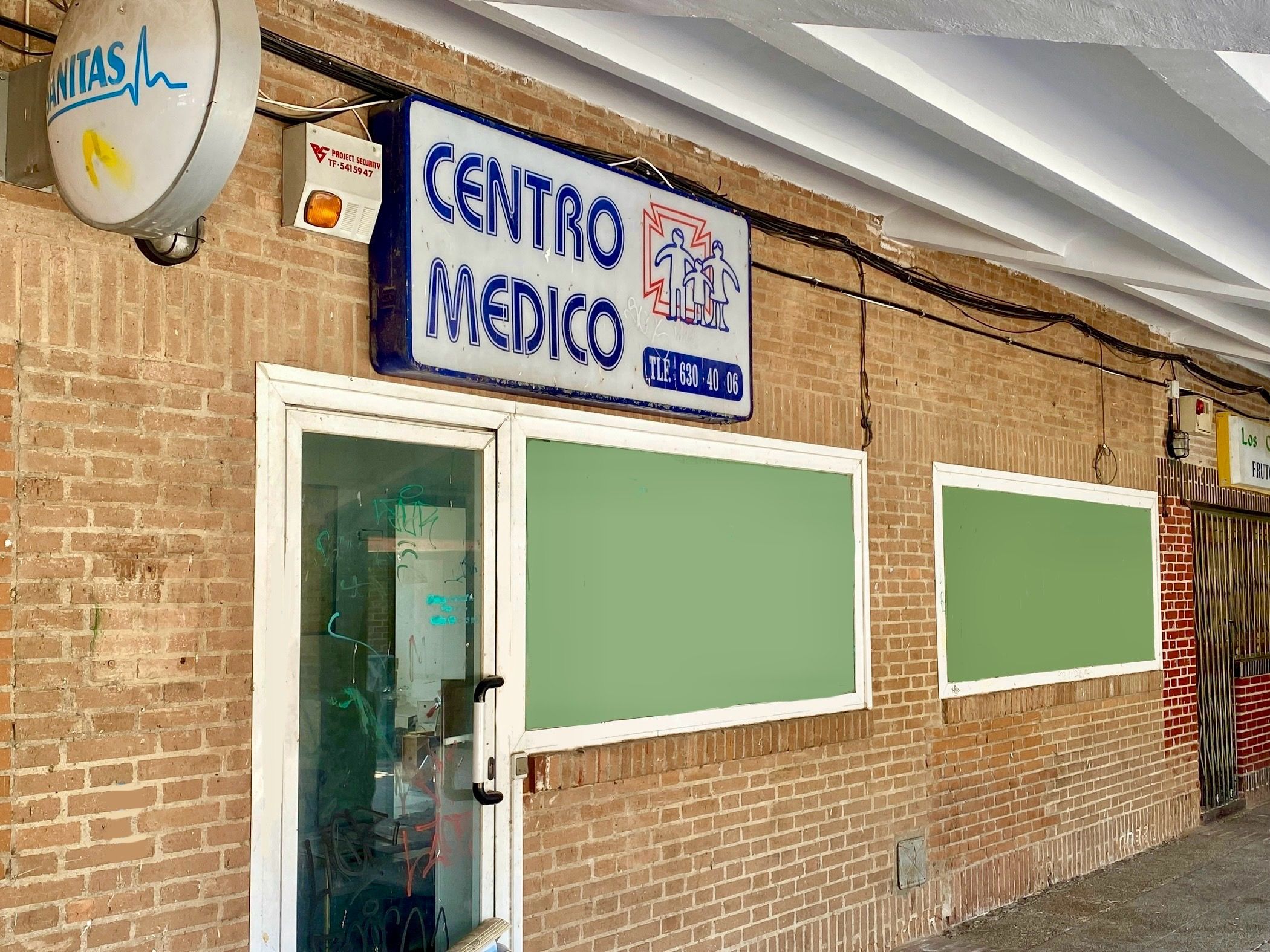 Exterior view of Premises for sale in Las Rozas de Madrid  with Furnished