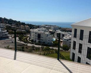 Vista exterior de Planta baixa de lloguer en Fuengirola amb Aire condicionat, Terrassa i Piscina