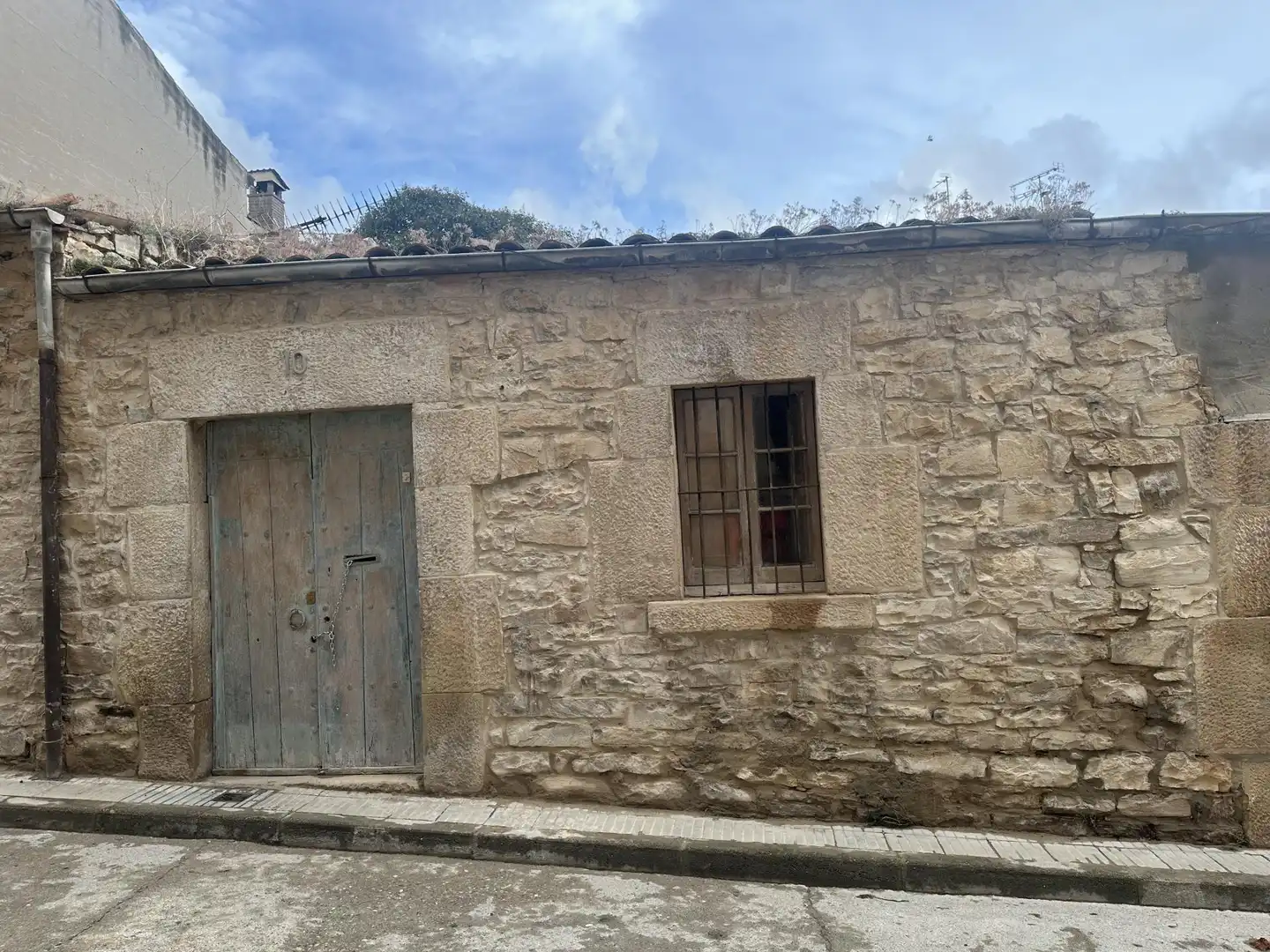 Vista exterior de Finca rústica en venda en Tàrrega amb Terrassa