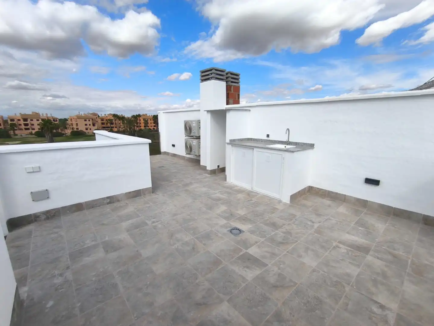 Casa adosada en venta en Calle Fotógrafo Tiana, 8, Las Lomas de Rame - Bahía Bella