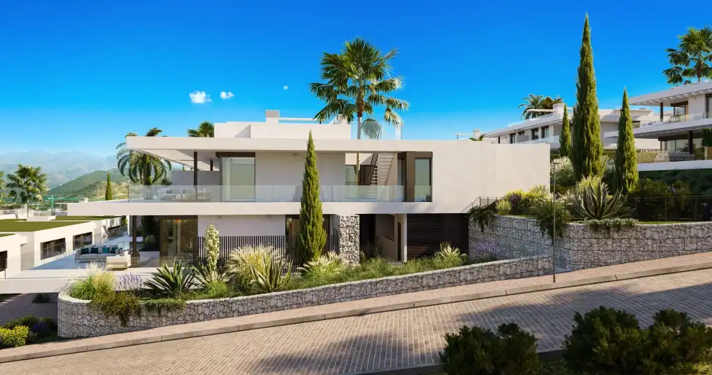 Chalet con piscina en venta en Río Real - Los Monteros