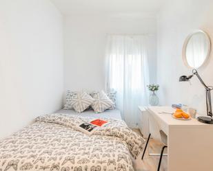 Bedroom of Flat to rent in  Madrid Capital  with Heating, Washing machine and TV