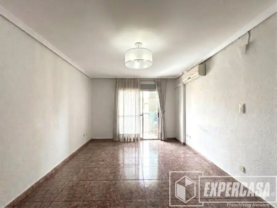 Wohnung zum Verkauf in Calle Duque de Llíria 65