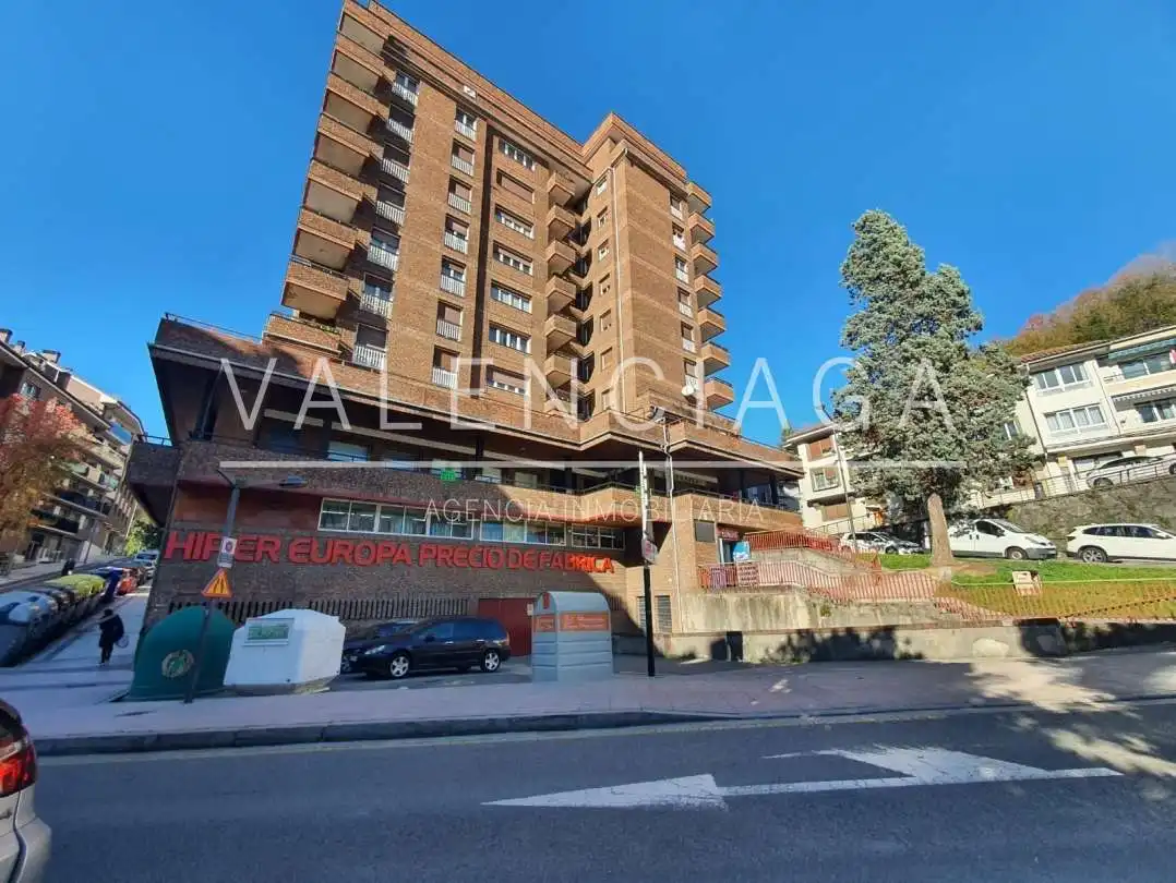 Exterior view of Commercial properties for sale in Beasain  with Air Conditioner
