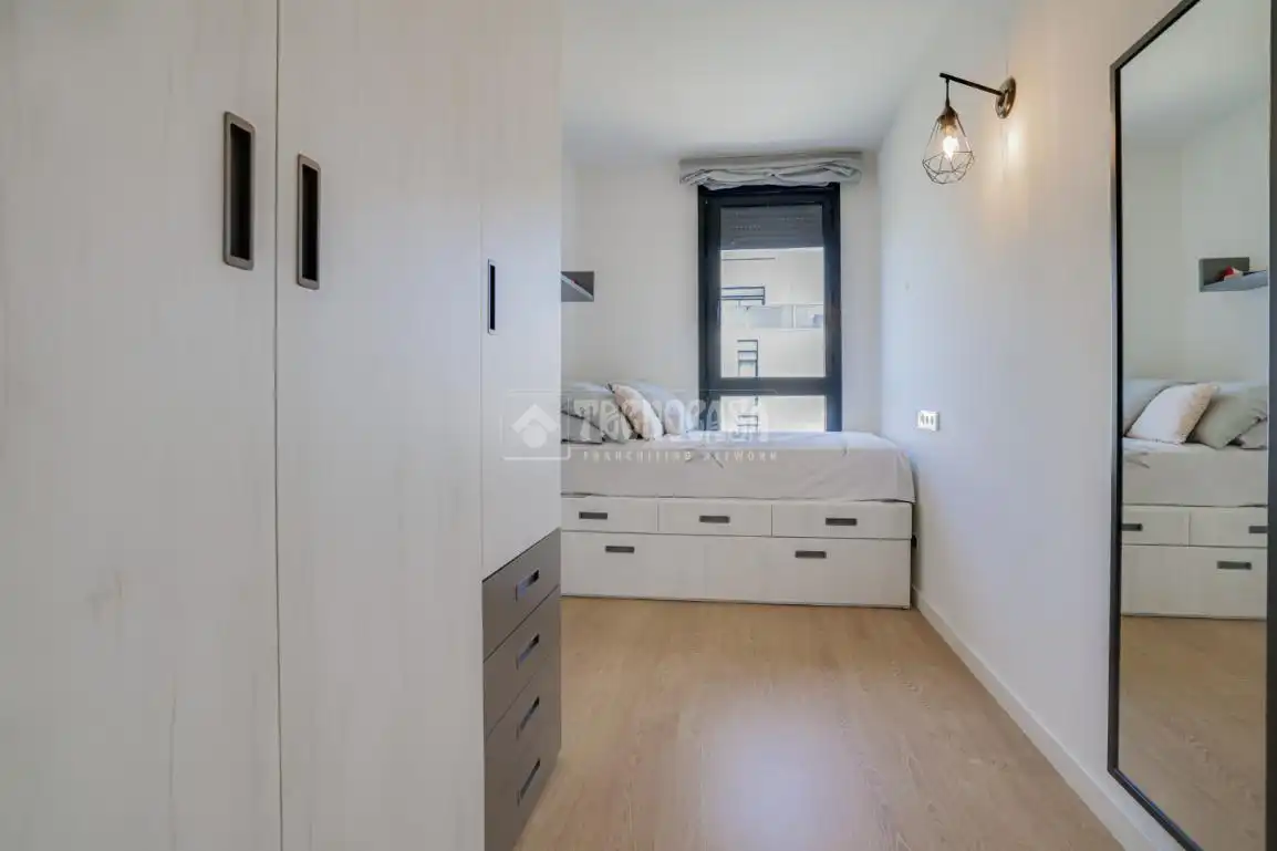 Habitación de Piso en venta en L'Hospitalet de Llobregat con Balcón