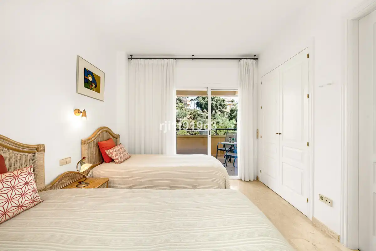 Piso con ascensor en venta en Elviria - Cabopino, imagen 8