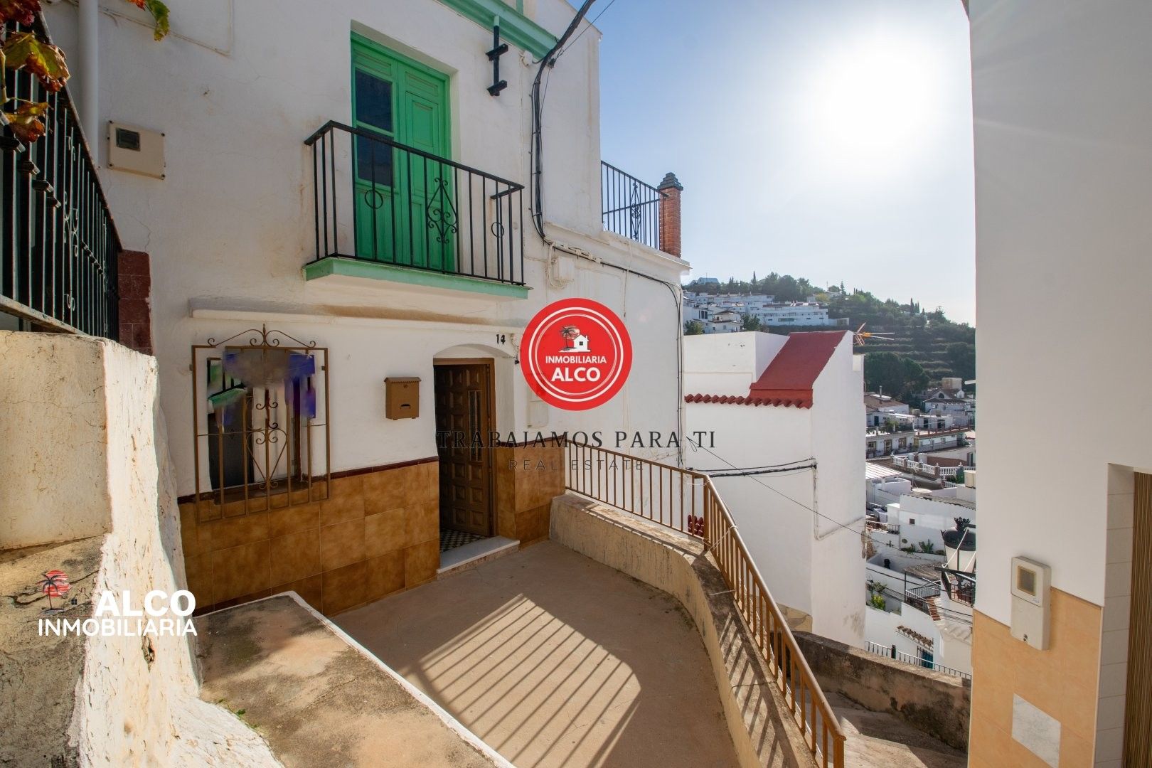 Vista exterior de Casa o xalet en venda en Cómpeta amb Terrassa i Moblat