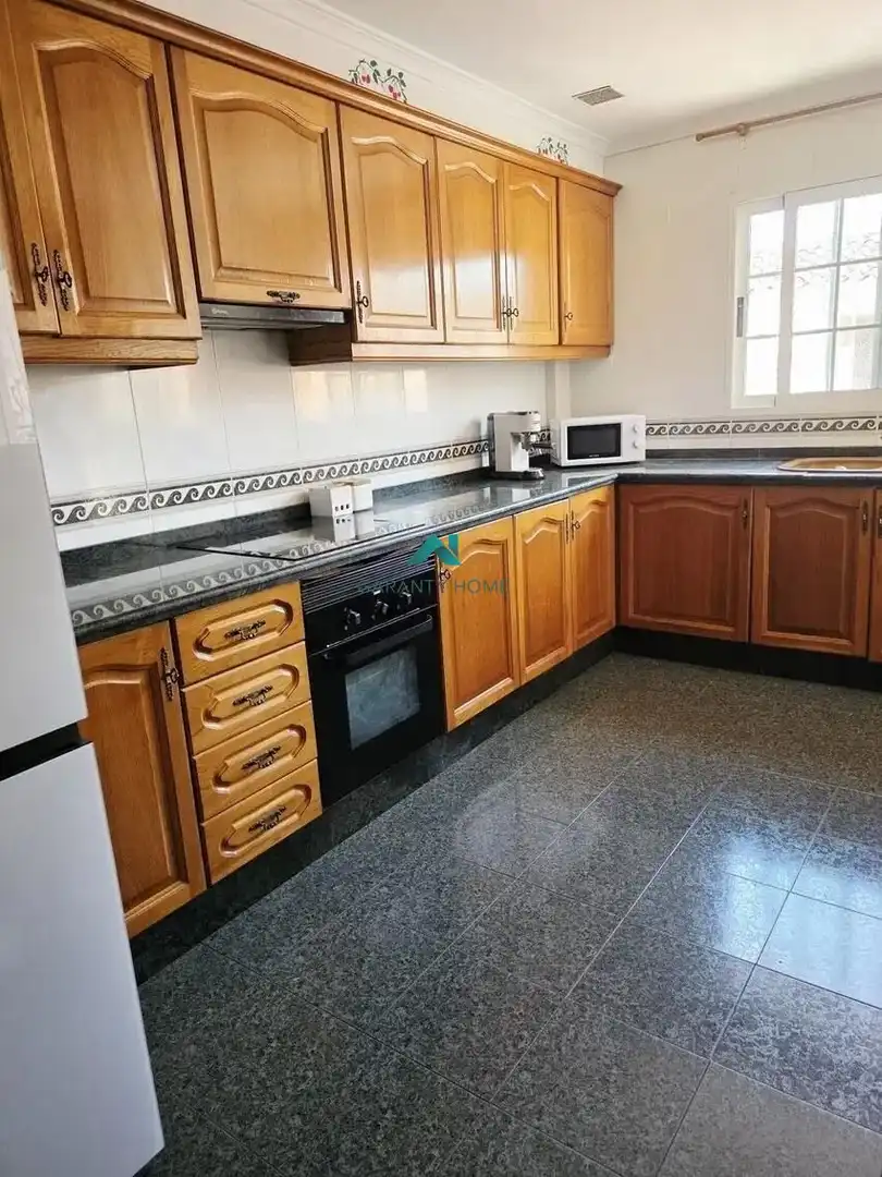 Cocina de Casa adosada en venta en Valencia con Aire acondicionado, Calefacción y Terraza