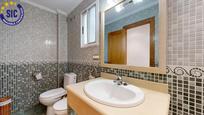 Bathroom of Flat for sale in Paterna  with Terrace