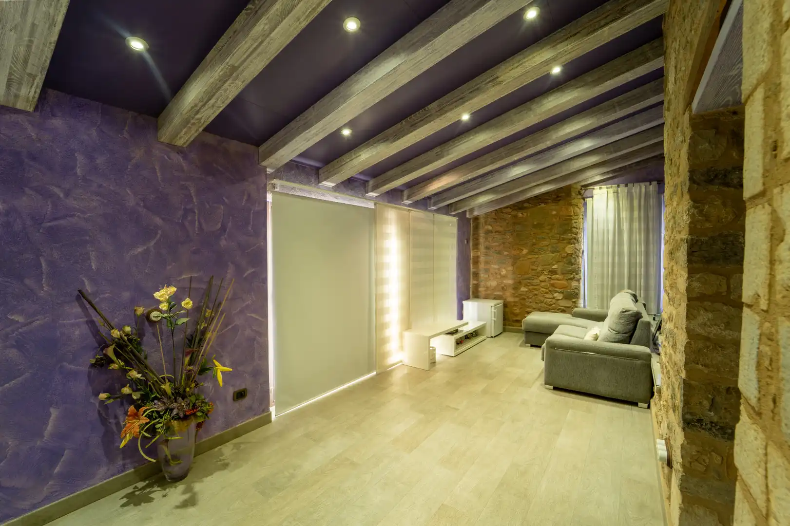 Sala de estar de Finca rústica en venta en Sant Joan de Mollet con Aire acondicionado, Calefacción y Jardín privado