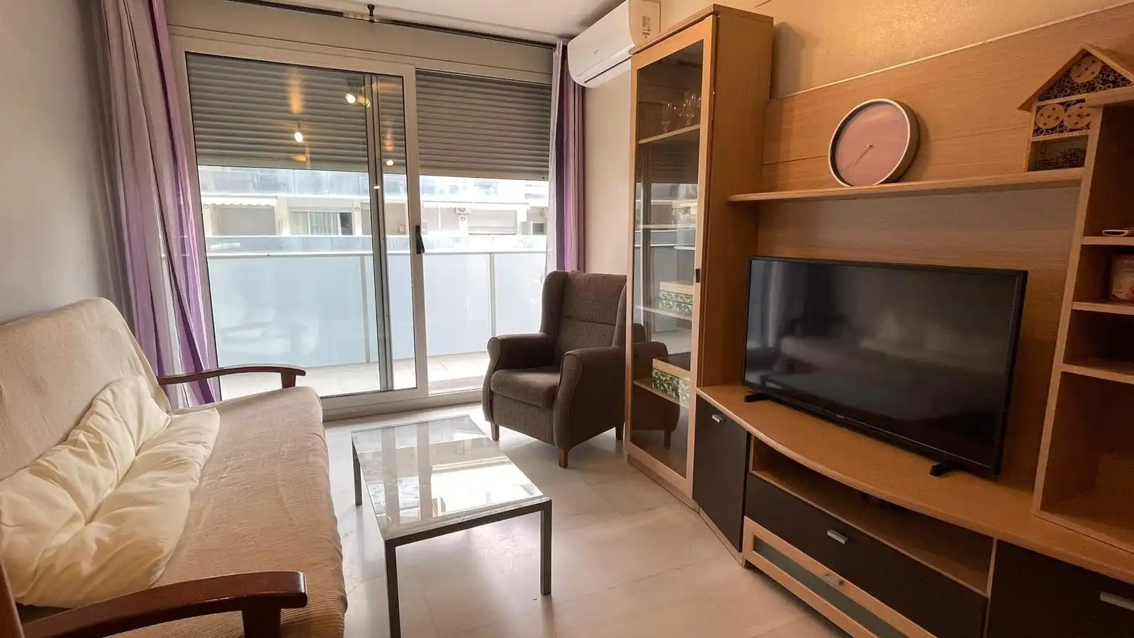 Sala d'estar de Apartament de lloguer en Villajoyosa / La Vila Joiosa amb Aire condicionat, Moblat i Balcó