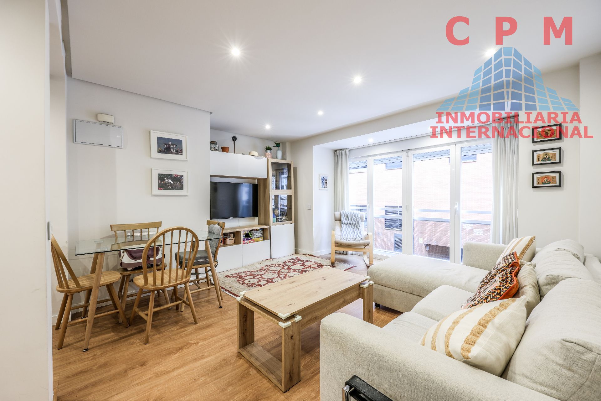 Sala d'estar de Pis de lloguer en  Madrid Capital amb Aire condicionat, Calefacció i Parquet