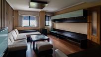 Living room of Flat for sale in Alcorcón  with Air Conditioner, Private garden and Storage room