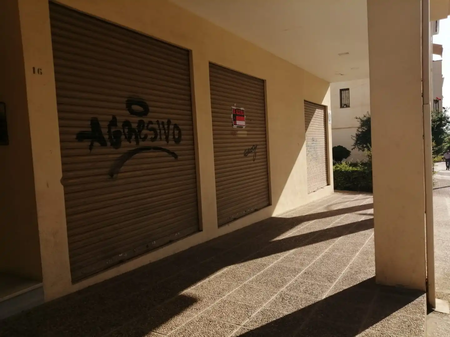 Local en venta en Granada