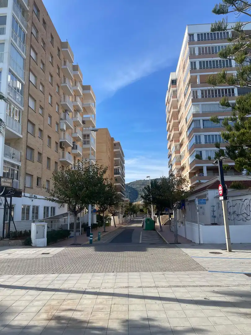 Vista exterior de Casa o chalet en venta en Oropesa del Mar / Orpesa con Terraza, Trastero y Balcón
