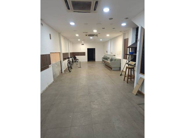Local comercial en Alquiler en Padre Llaurador en Ca n'Aurell
