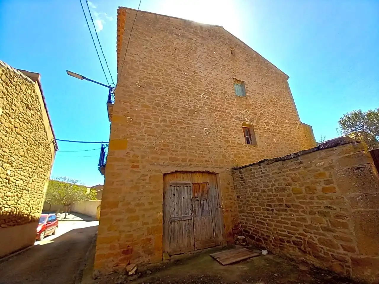 Vista exterior de Casa o xalet en venda en Sos del Rey Católico amb Jardí privat i Balcó