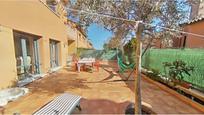 Terrassa de Casa adosada en venda en El Molar (Madrid) amb Calefacció, Jardí privat i Terrassa