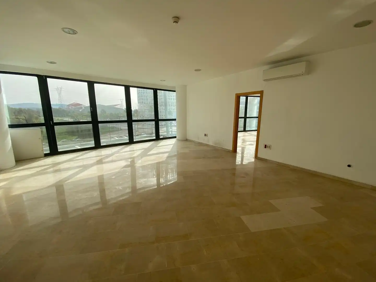 Büro mit Aufzug zur Miete in Los Barrios