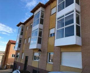 Exterior view of Flat for sale in Huerta de Valdecarábanos  with Storage room