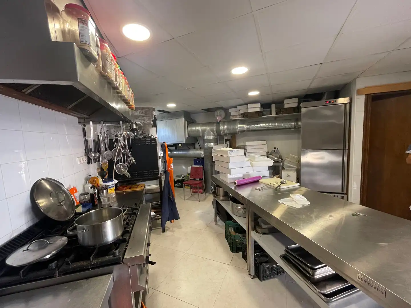 Local comercial en traspaso en Nueva Andalucía
