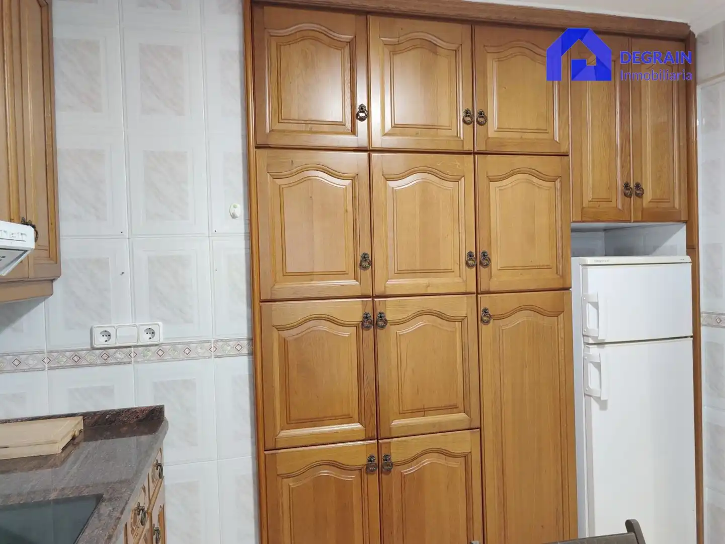 Kitchen of Flat for rent in Oviedo   with Heating and Furnished