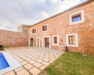 Vista exterior de Casa o xalet de lloguer en Sa Pobla amb Aire condicionat, Calefacció i Jardí privat