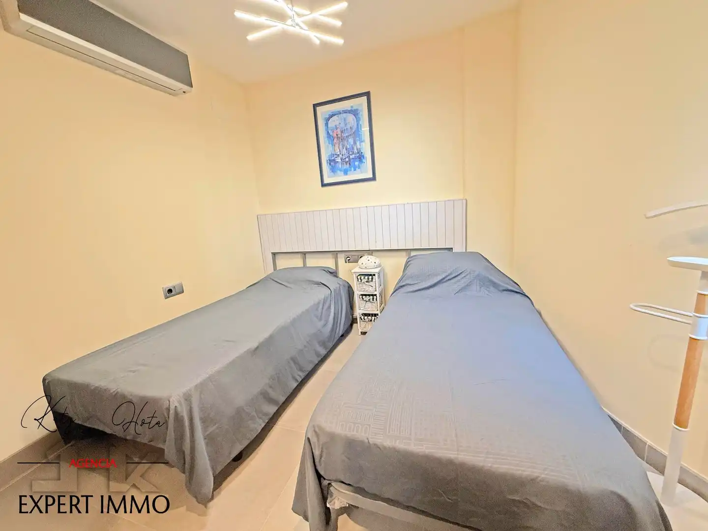 Habitación de Apartamento en venta en Roses con Aire acondicionado, Calefacción y Terraza